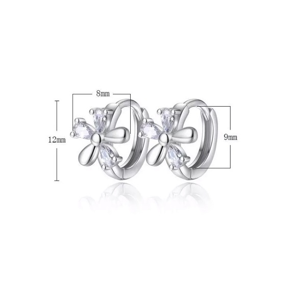 ๐ Sterling Silver 925 Flower Earrings - Picture 3 of 6